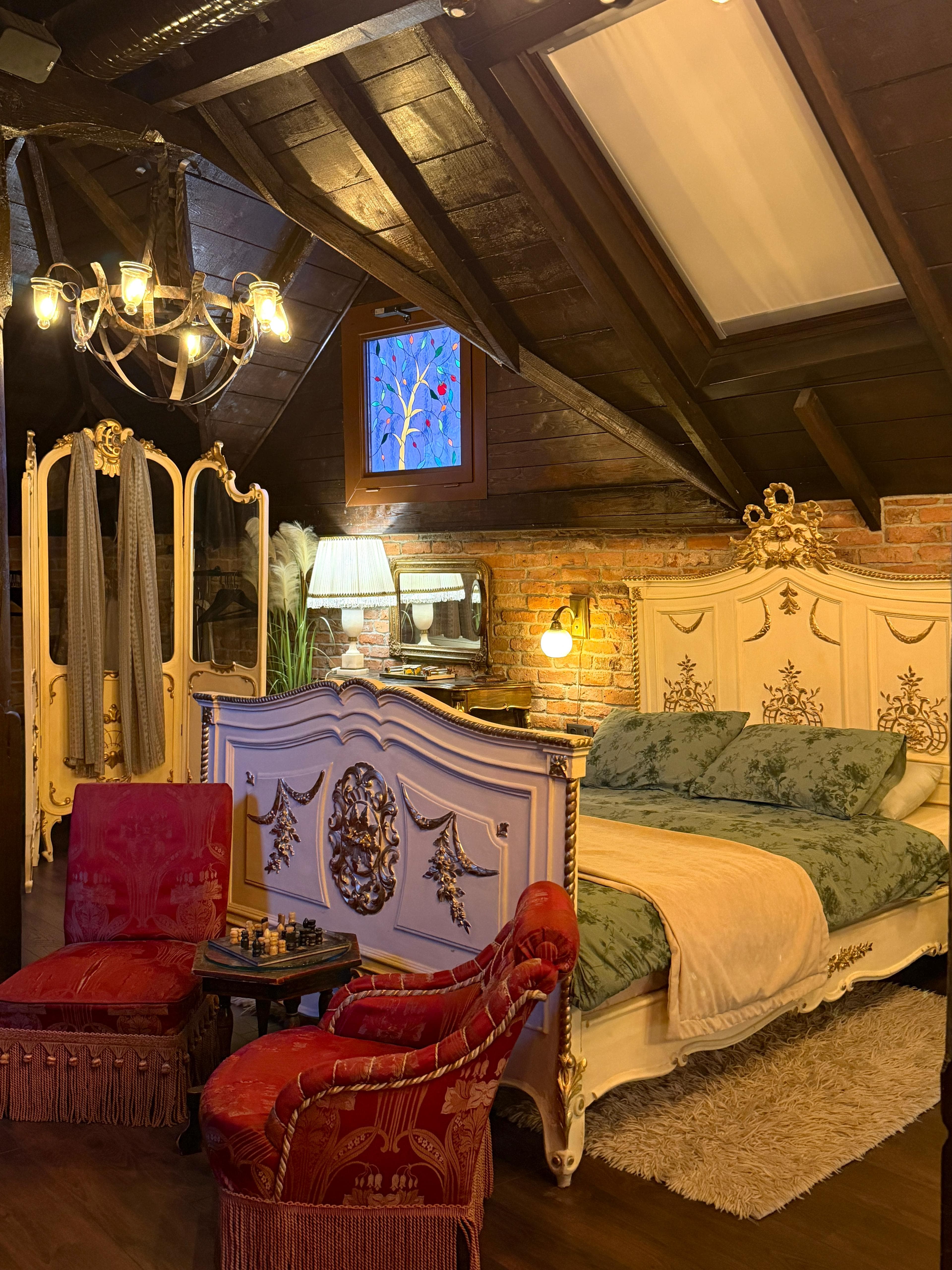 Green velvet seating in the dining room